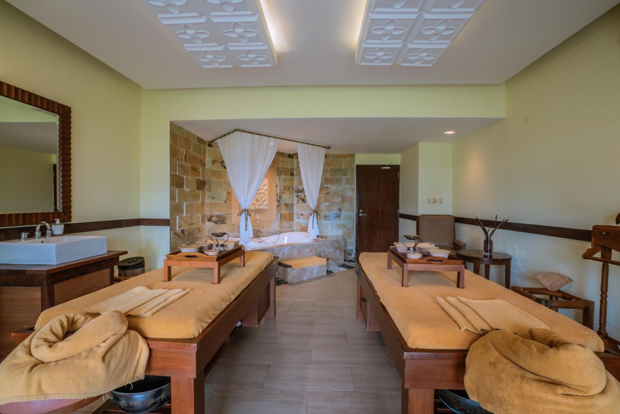 Manado Tateli Resort And Convention Экстерьер фото